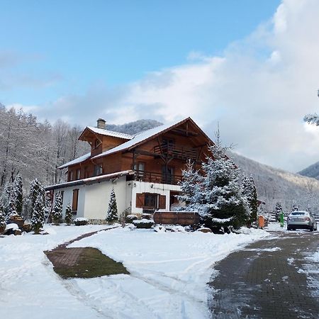 Gasthaus Maria Borlova 外观 照片