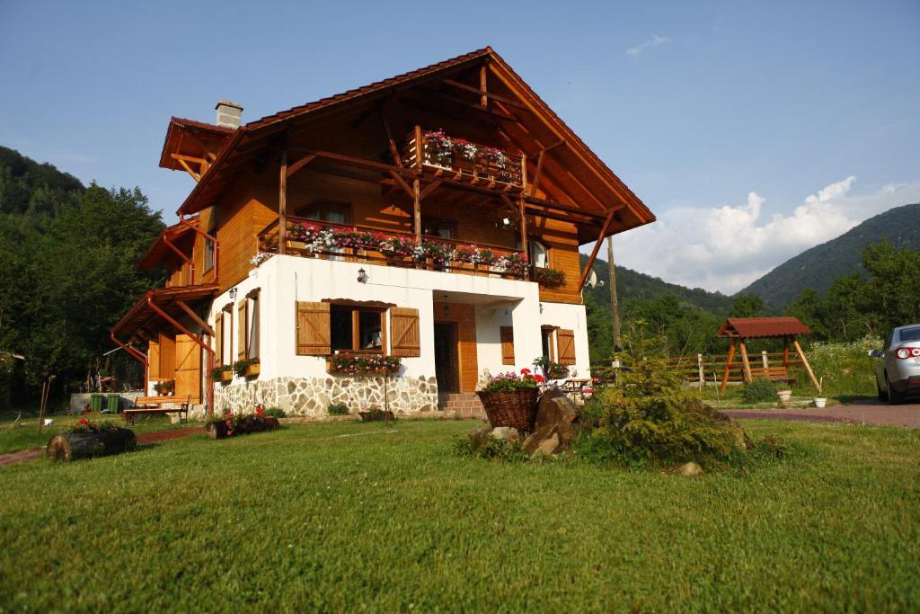 Gasthaus Maria Borlova 外观 照片